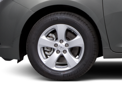 2013 Toyota Sienna SE 8 Passenger