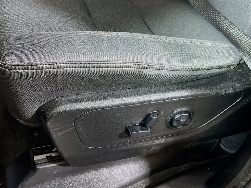 2020 RAM 1500 Big Horn Crew Cab 4x4 5'7" Box