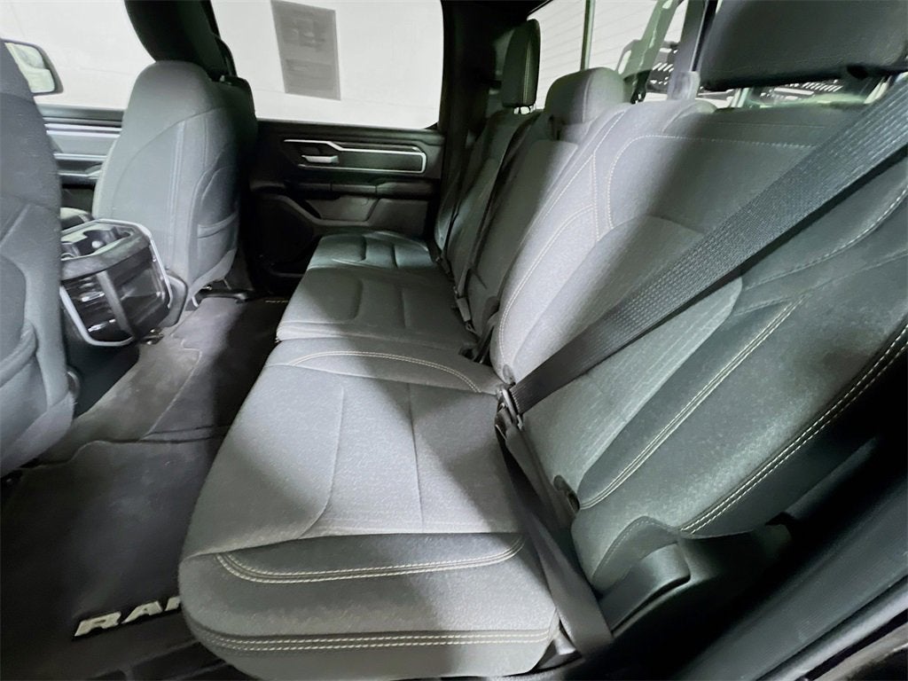 2020 RAM 1500 Big Horn Crew Cab 4x4 5'7" Box