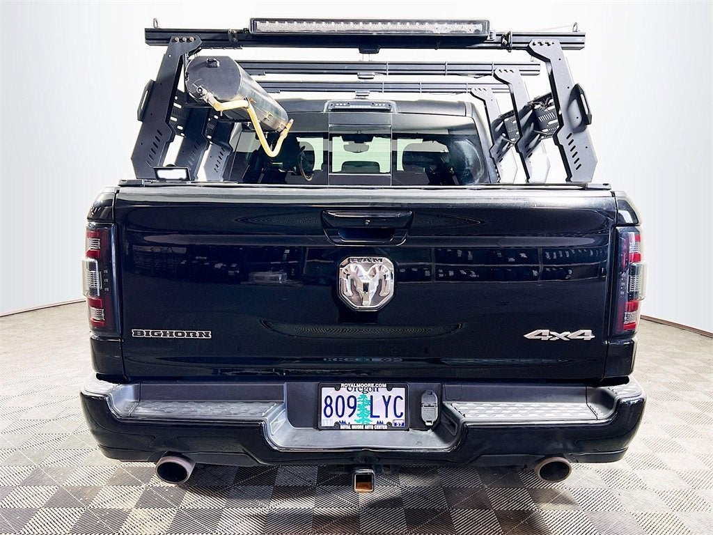 2020 RAM 1500 Big Horn Crew Cab 4x4 5'7" Box