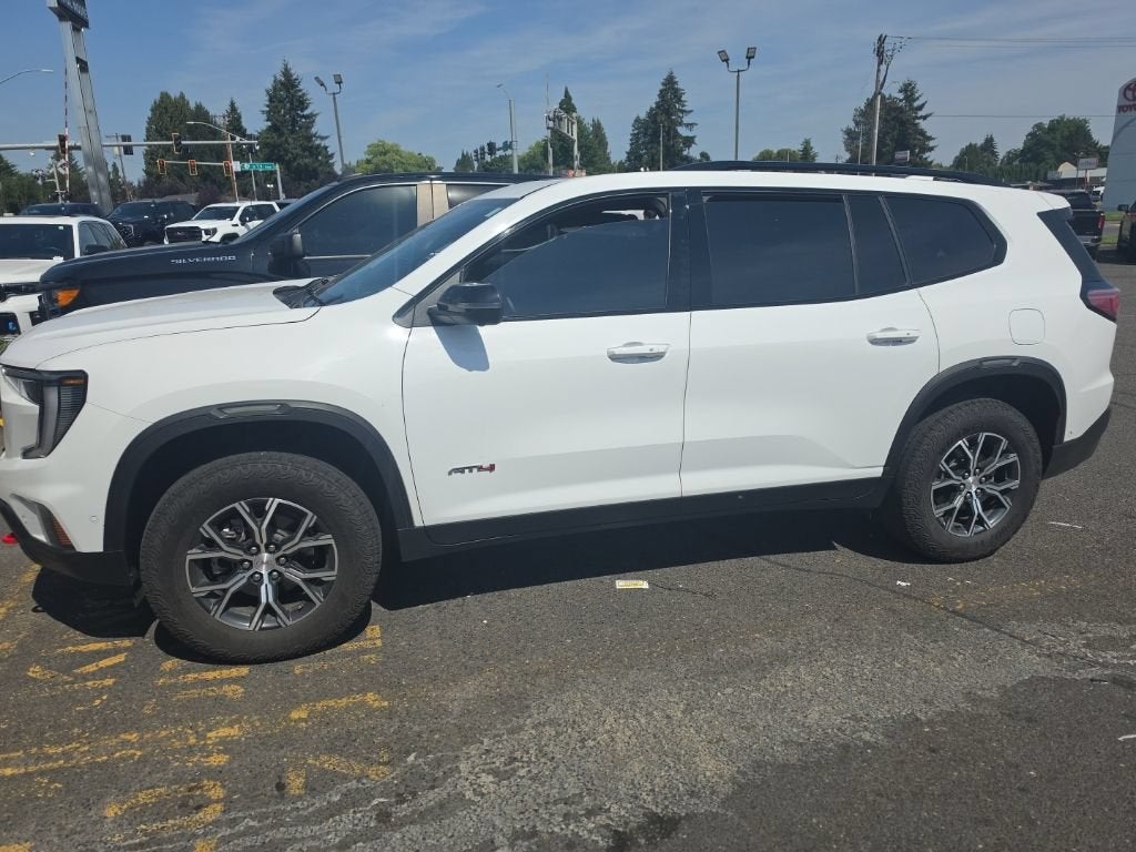 2025 GMC Acadia AT4