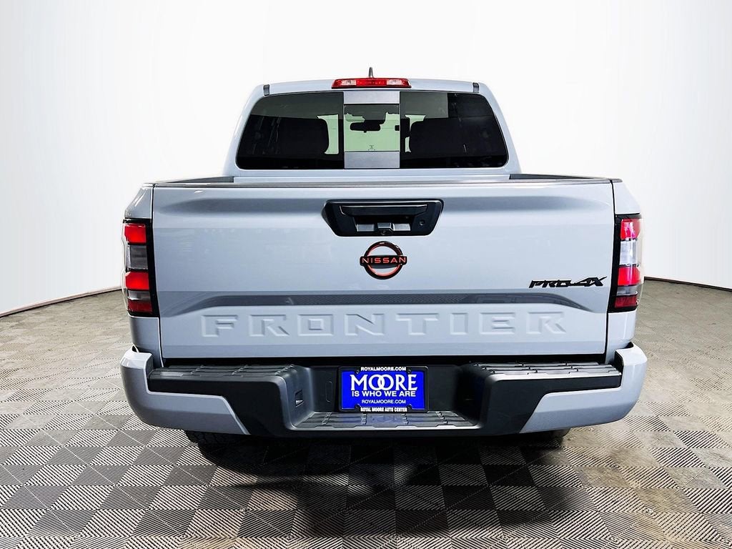 2024 Nissan Frontier Crew Cab PRO-4X 4x4