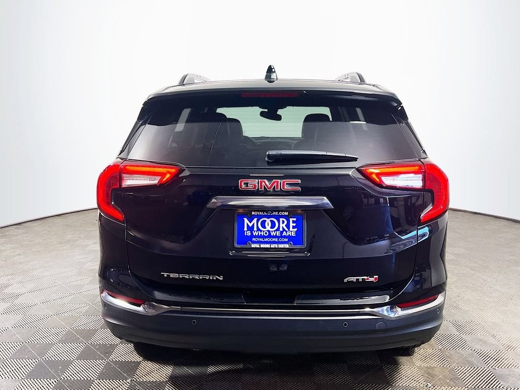 2024 GMC Terrain AT4