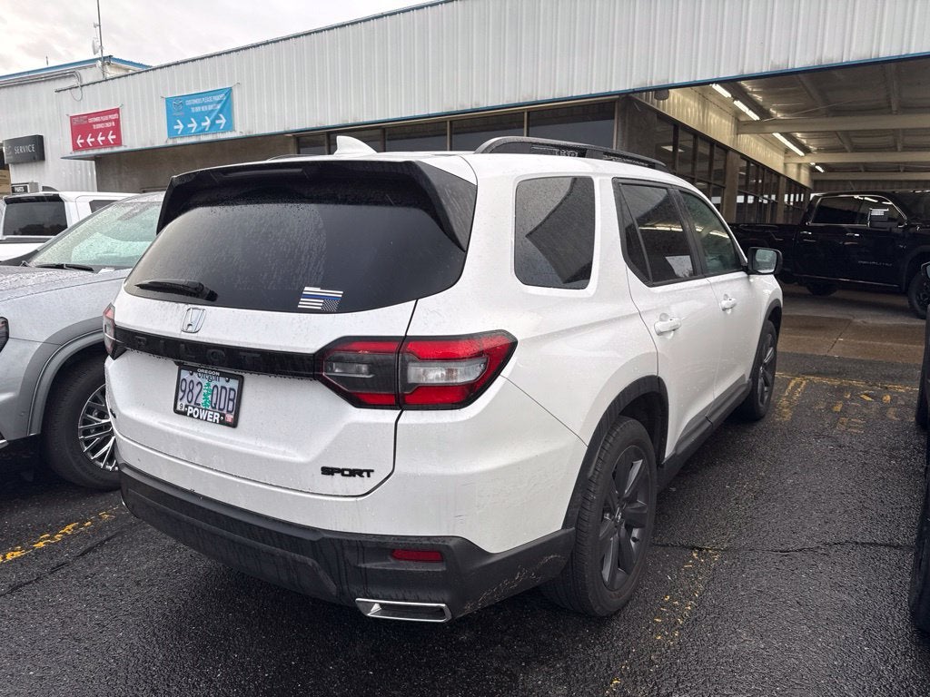 2025 Honda Pilot Sport