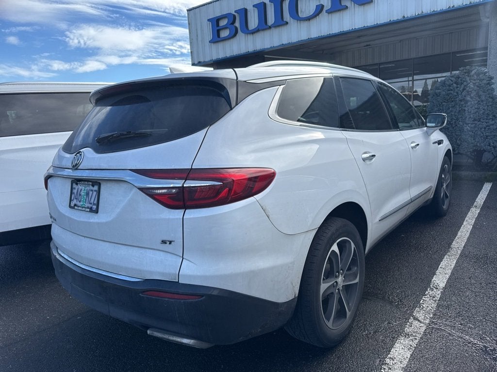 2021 Buick Enclave Essence