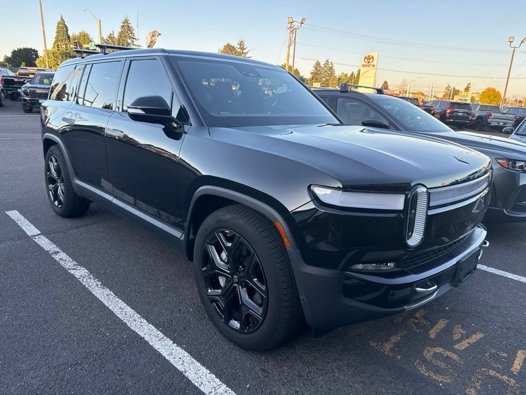 2023 RIVIAN R1S Adventure