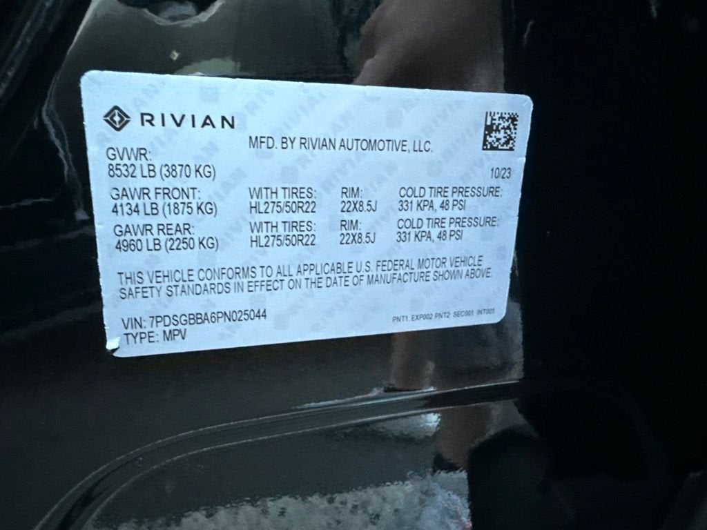 2023 RIVIAN R1S Adventure