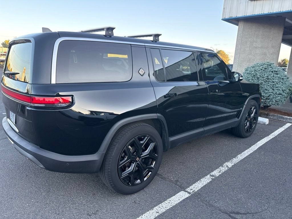 2023 RIVIAN R1S Adventure