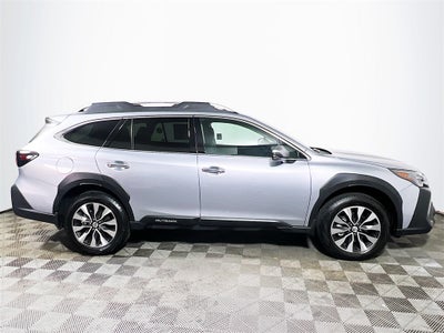 2025 Subaru OUTBACK Touring