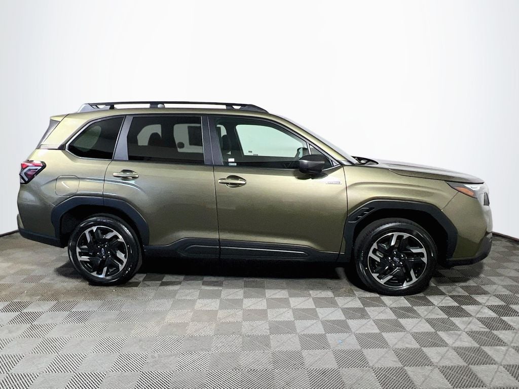 2026 Subaru FORESTER Premium Hybrid