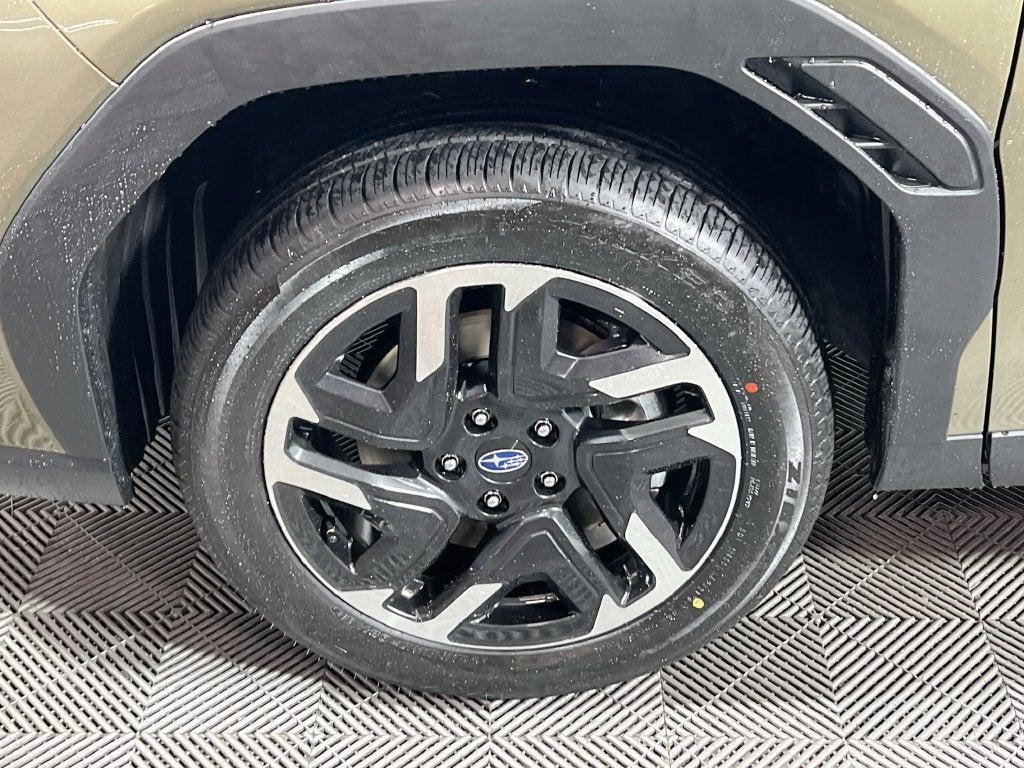 2026 Subaru FORESTER Premium Hybrid