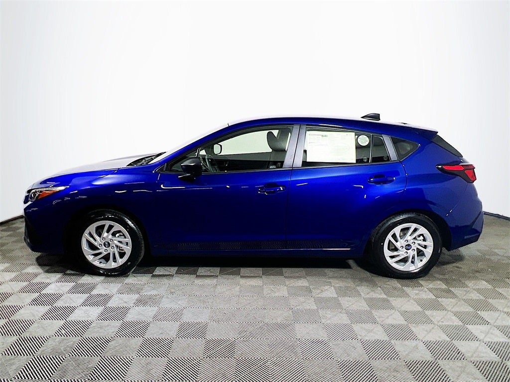 2025 Subaru IMPREZA Base