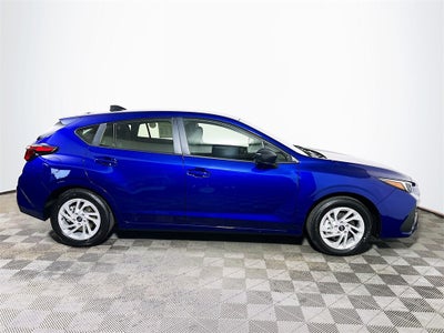 2025 Subaru IMPREZA Base
