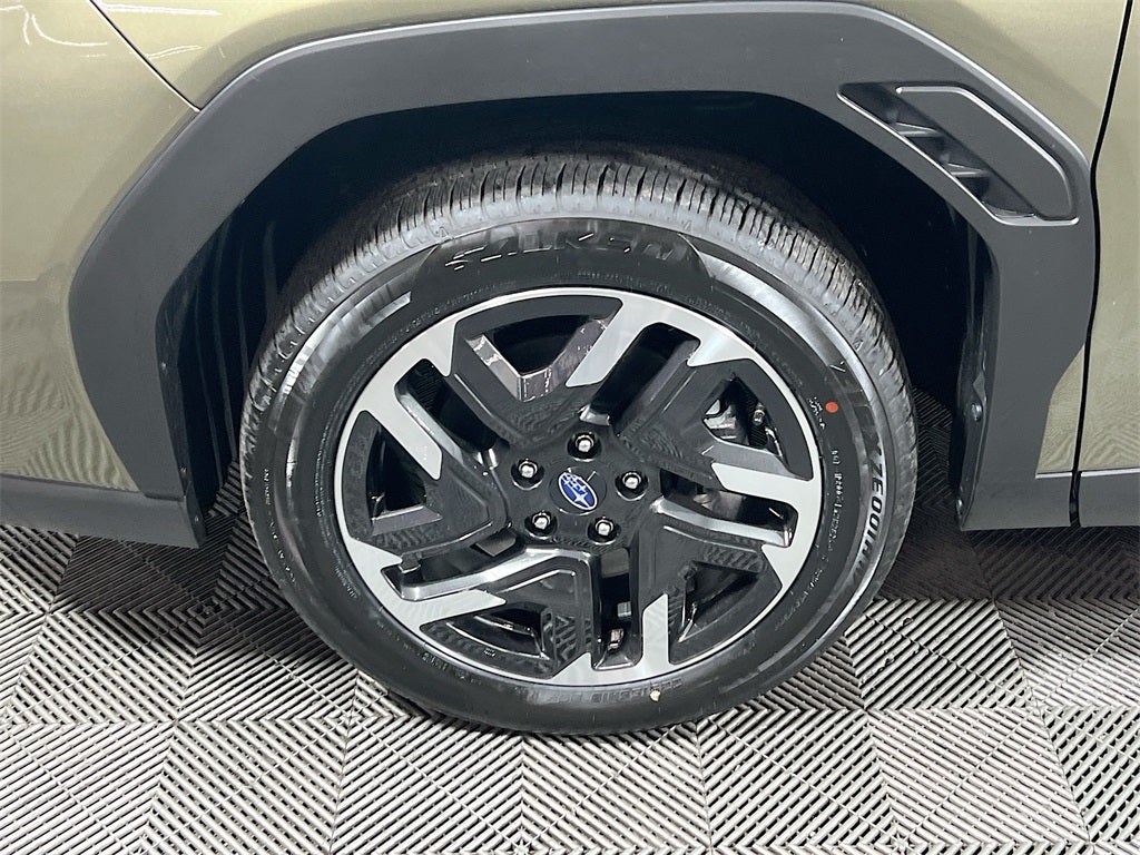 2025 Subaru FORESTER Limited