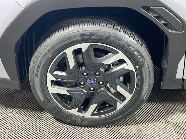 2025 Subaru FORESTER Limited Hybrid