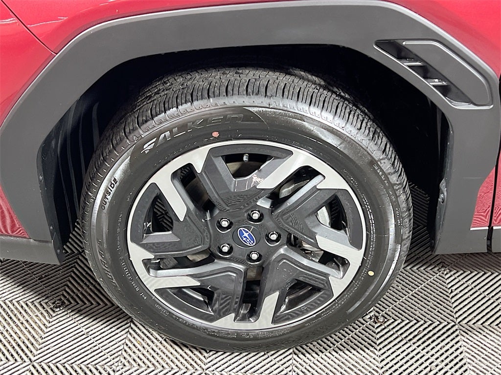 2025 Subaru FORESTER Limited Hybrid