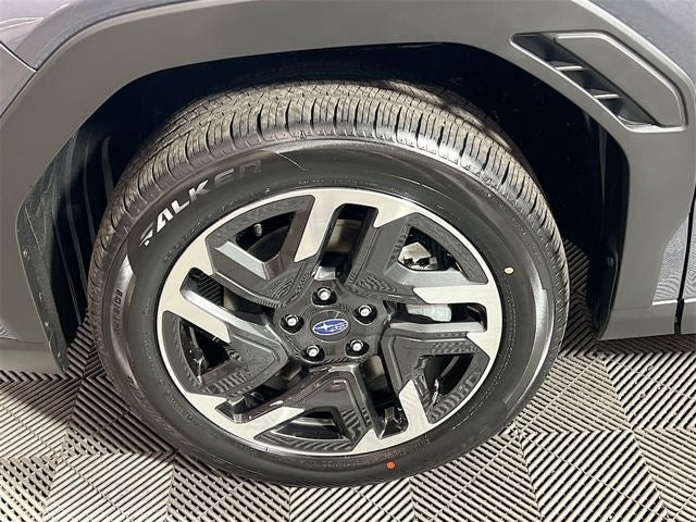 2025 Subaru FORESTER Limited Hybrid