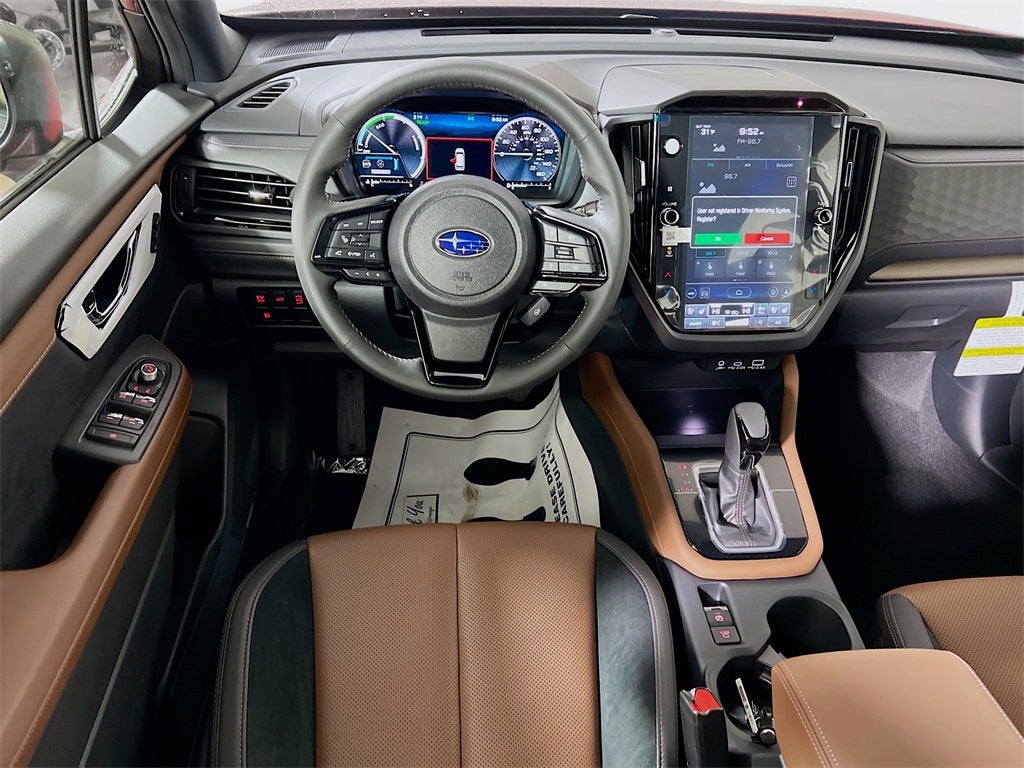 2025 Subaru FORESTER Touring Hybrid