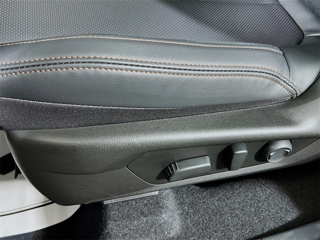 2025 Subaru FORESTER Touring Hybrid