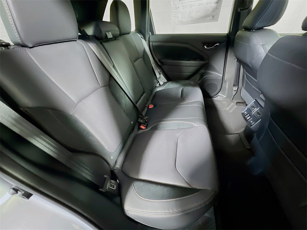 2025 Subaru FORESTER Touring Hybrid