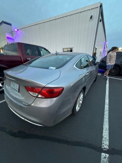 2016 Chrysler 200 Limited