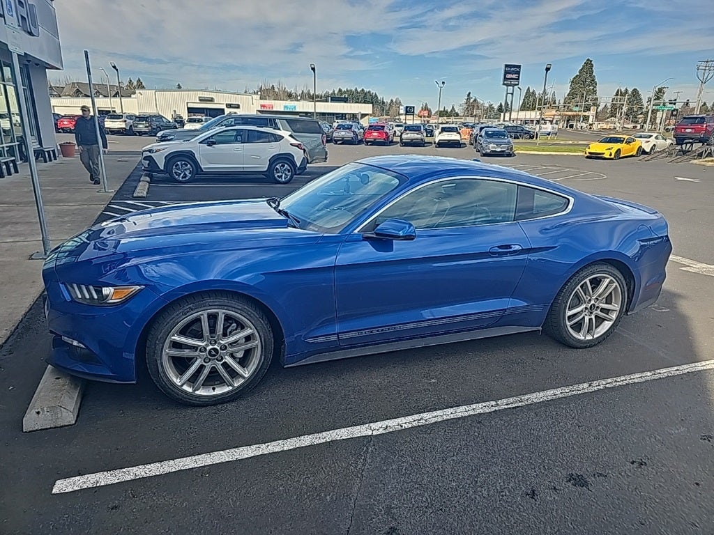 2017 Ford Mustang EcoBoost Premium