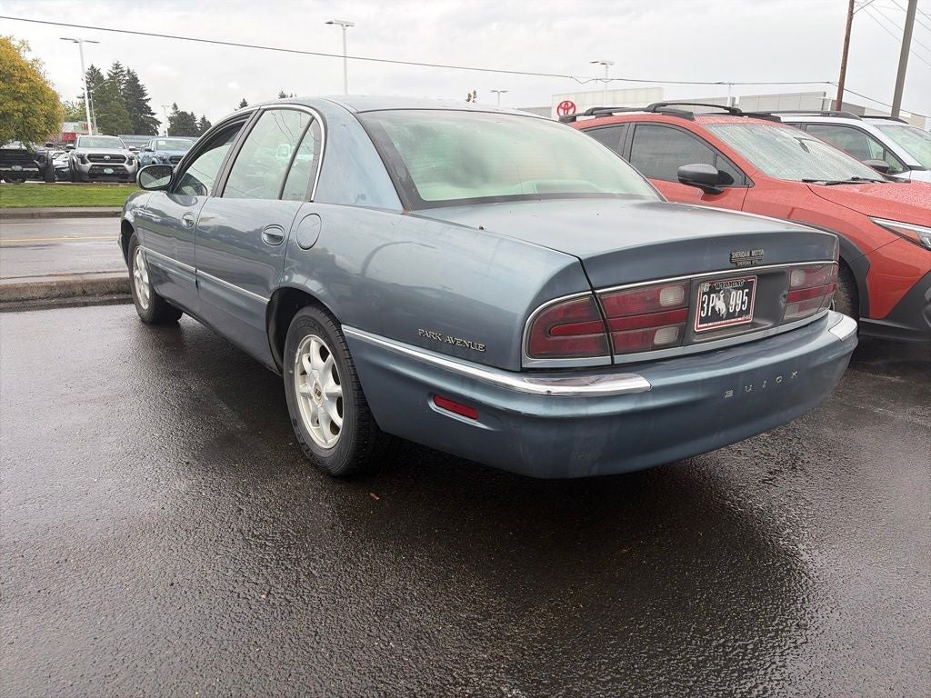 2002 Buick Park Avenue Base