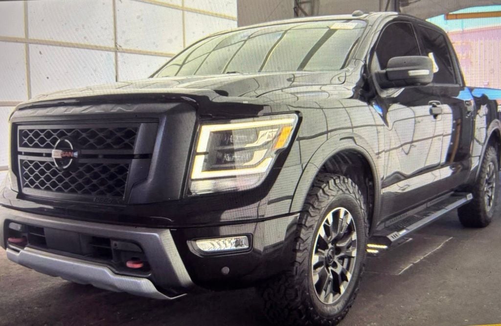 2021 Nissan Titan PRO-4X 4X4 Crew Cab's photo