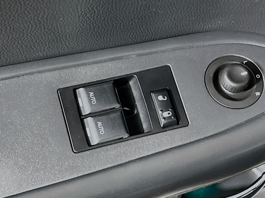 2013 Dodge Challenger SXT