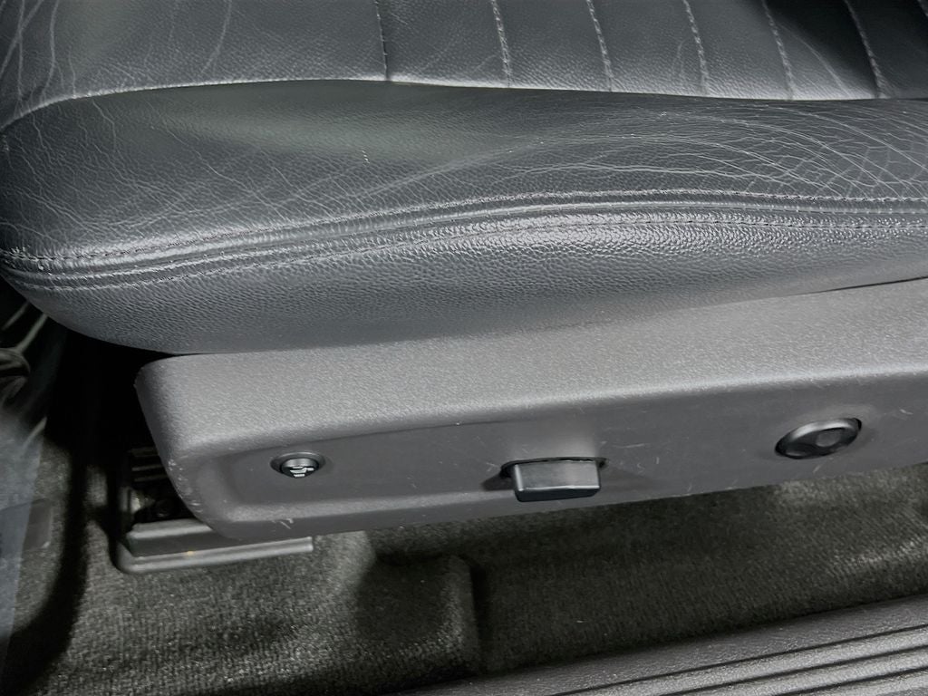 2013 Dodge Challenger SXT