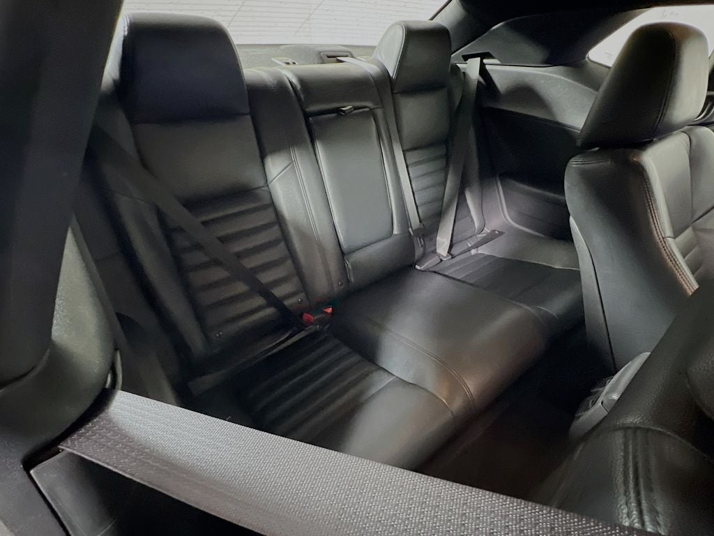 2013 Dodge Challenger SXT
