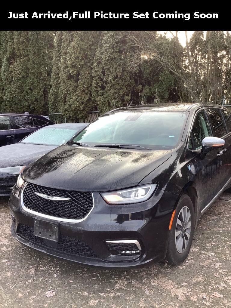2023 Chrysler Pacifica Hybrid Limited
