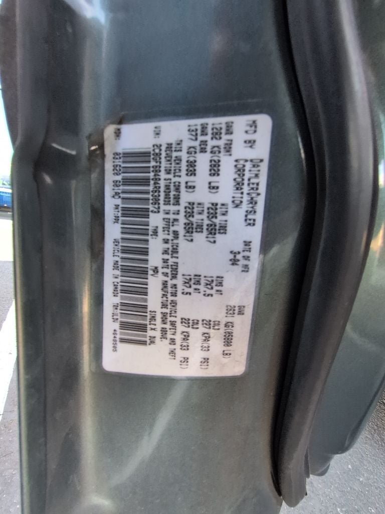 2004 Chrysler Pacifica Base