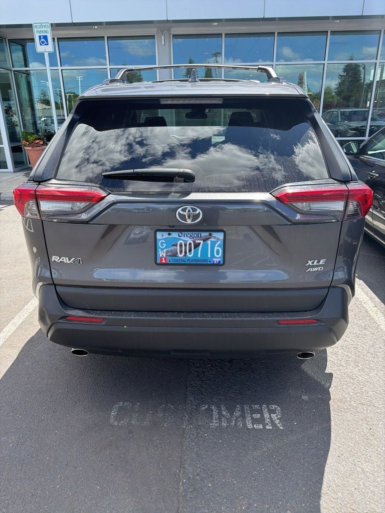 2023 Toyota RAV4 XLE