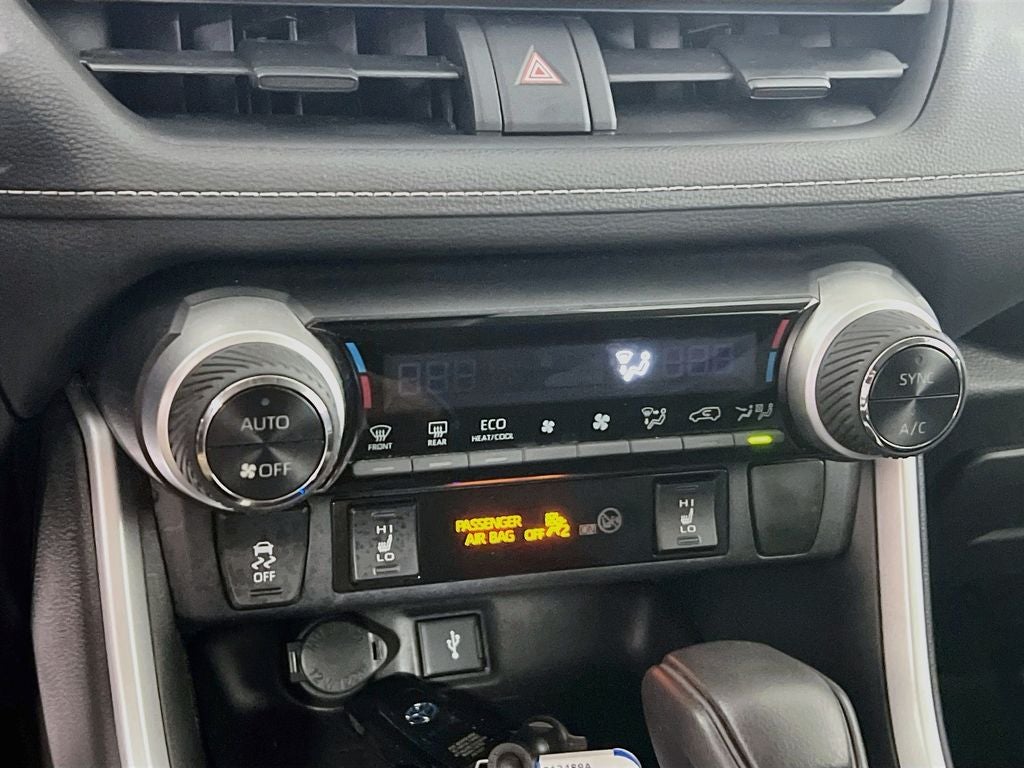 2020 Toyota RAV4 Hybrid XLE