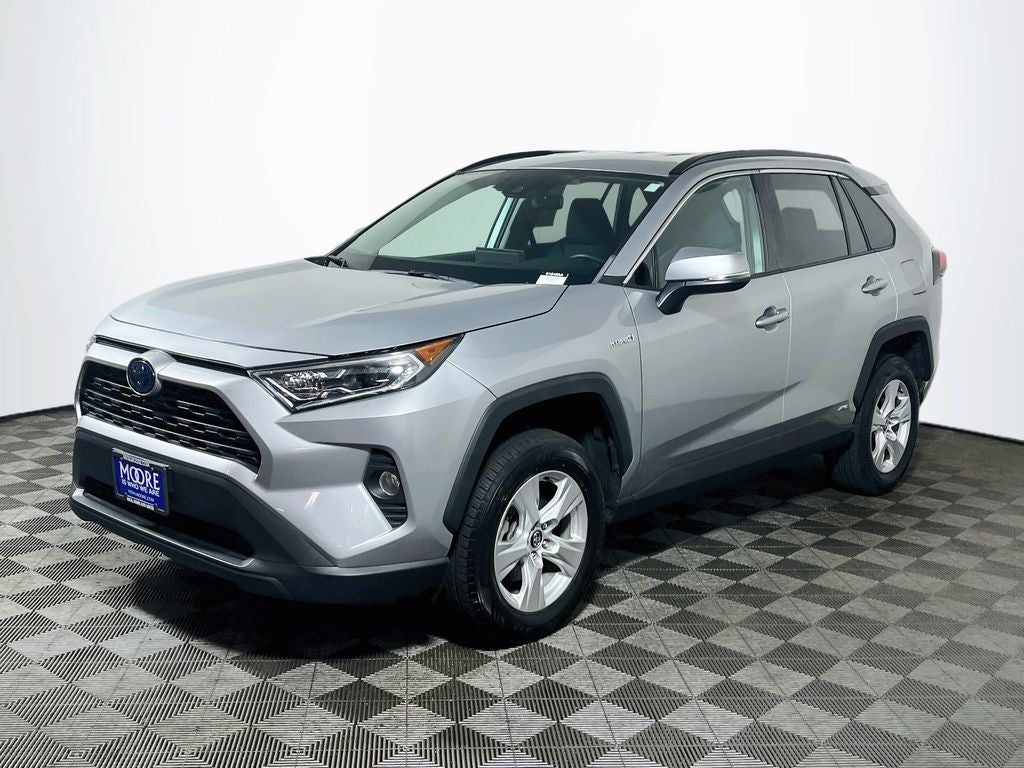 2020 Toyota RAV4 Hybrid XLE