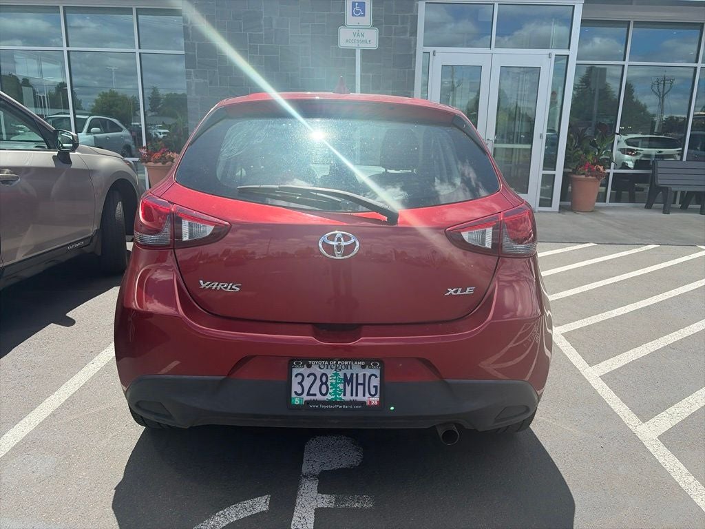 2020 Toyota Yaris XLE