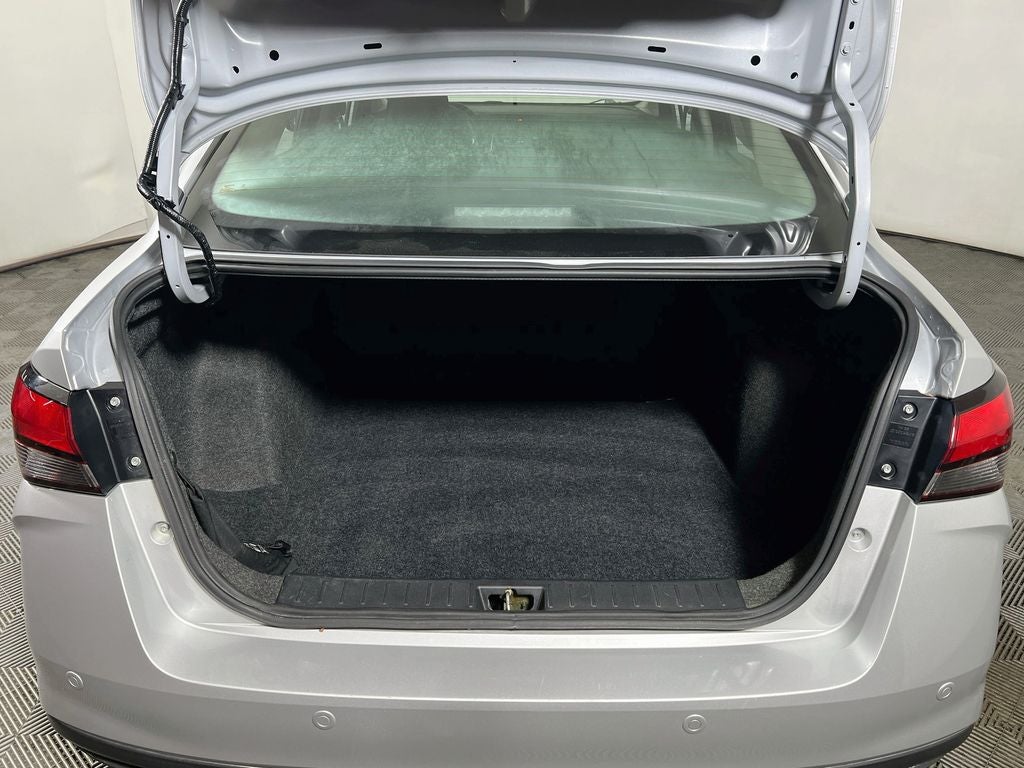 2023 Nissan Versa 1.6 S