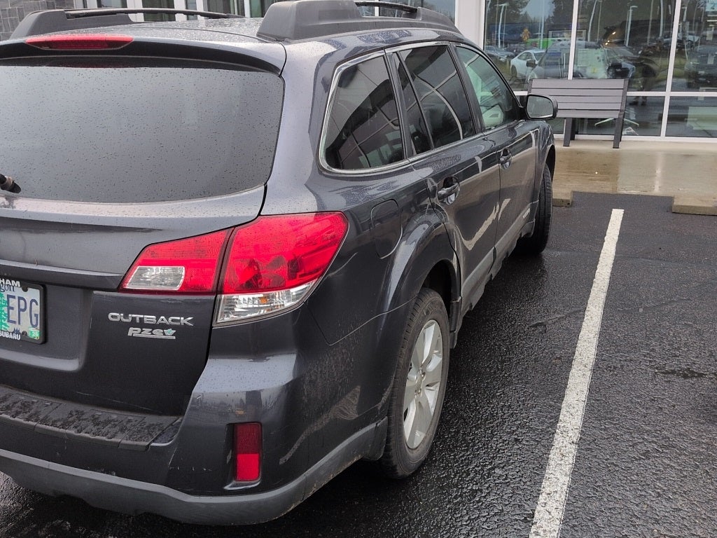 2010 Subaru Outback 2.5i Limited