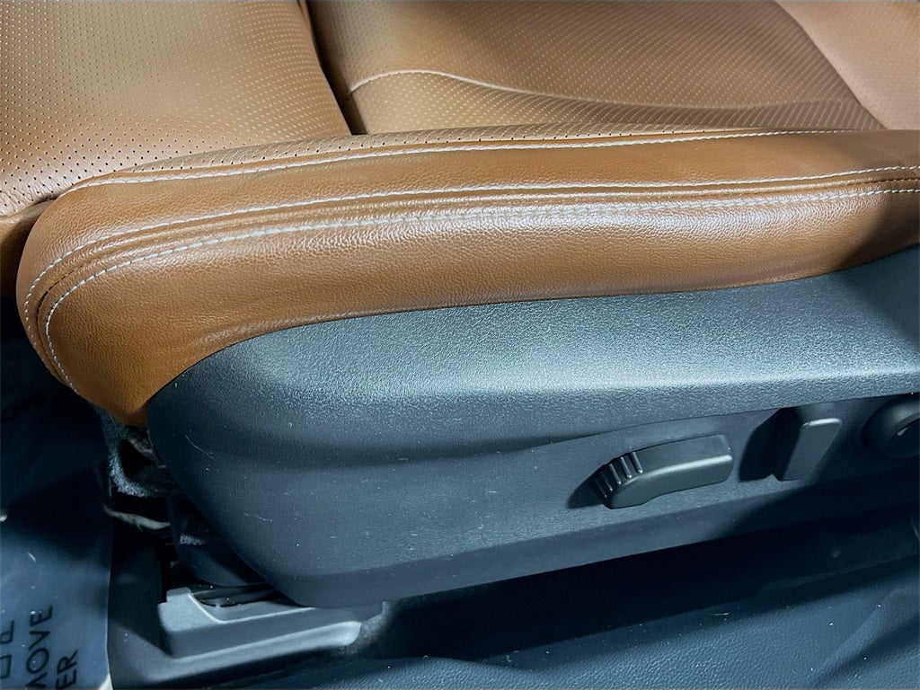 2022 Subaru Outback Touring XT