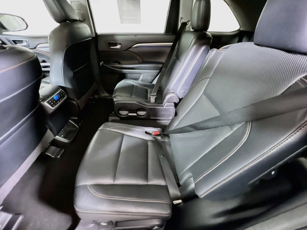 2018 Toyota Highlander Hybrid Limited Platinum