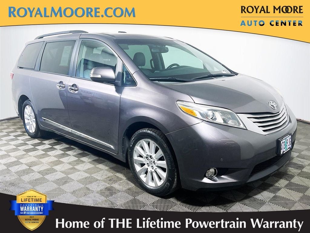 2015 Toyota Sienna Limited Premium V6 AWD 7-Passenger's photo