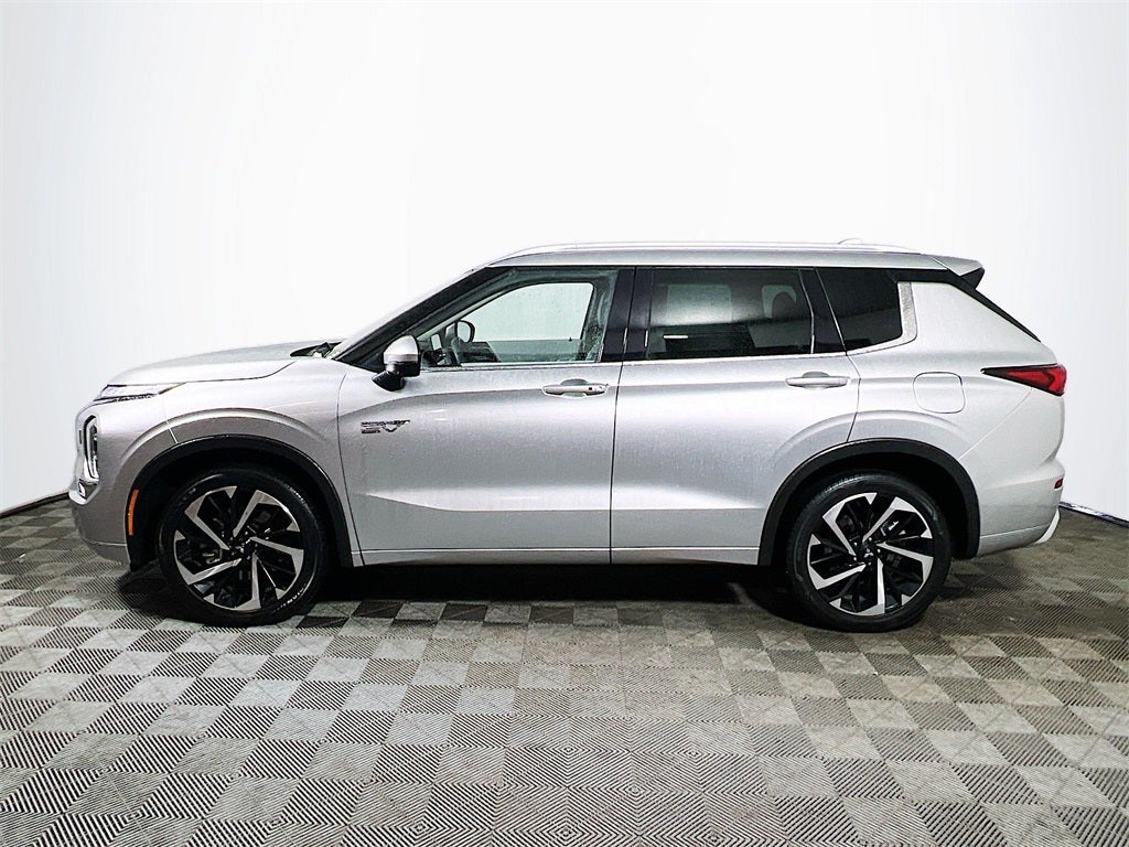 2023 Mitsubishi Outlander PHEV SEL