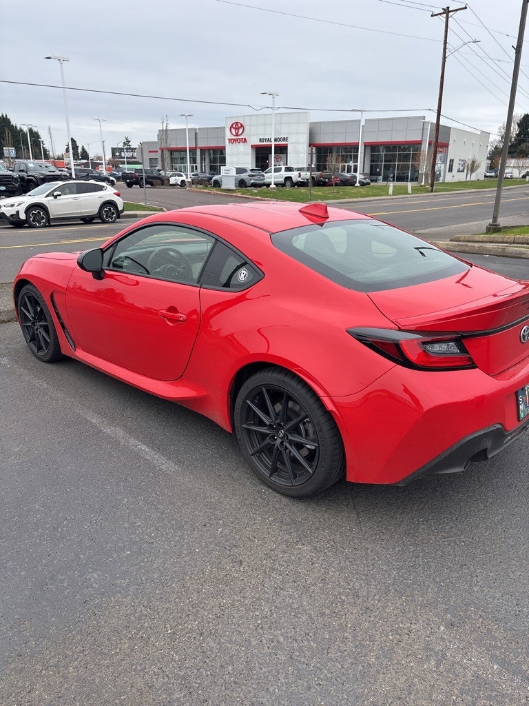 2024 Toyota GR86 Premium