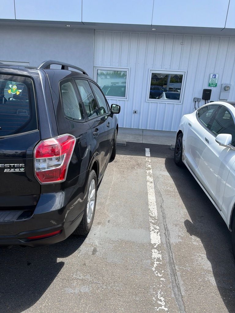 2016 Subaru Forester 2.5i