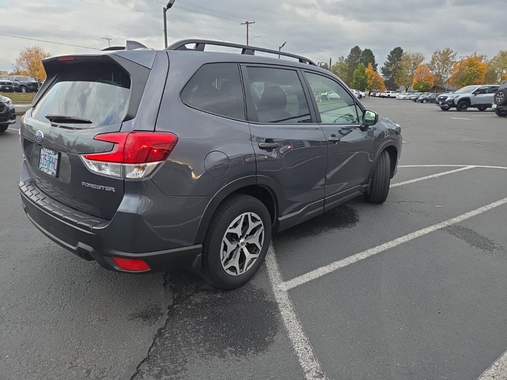 2023 Subaru Forester Premium