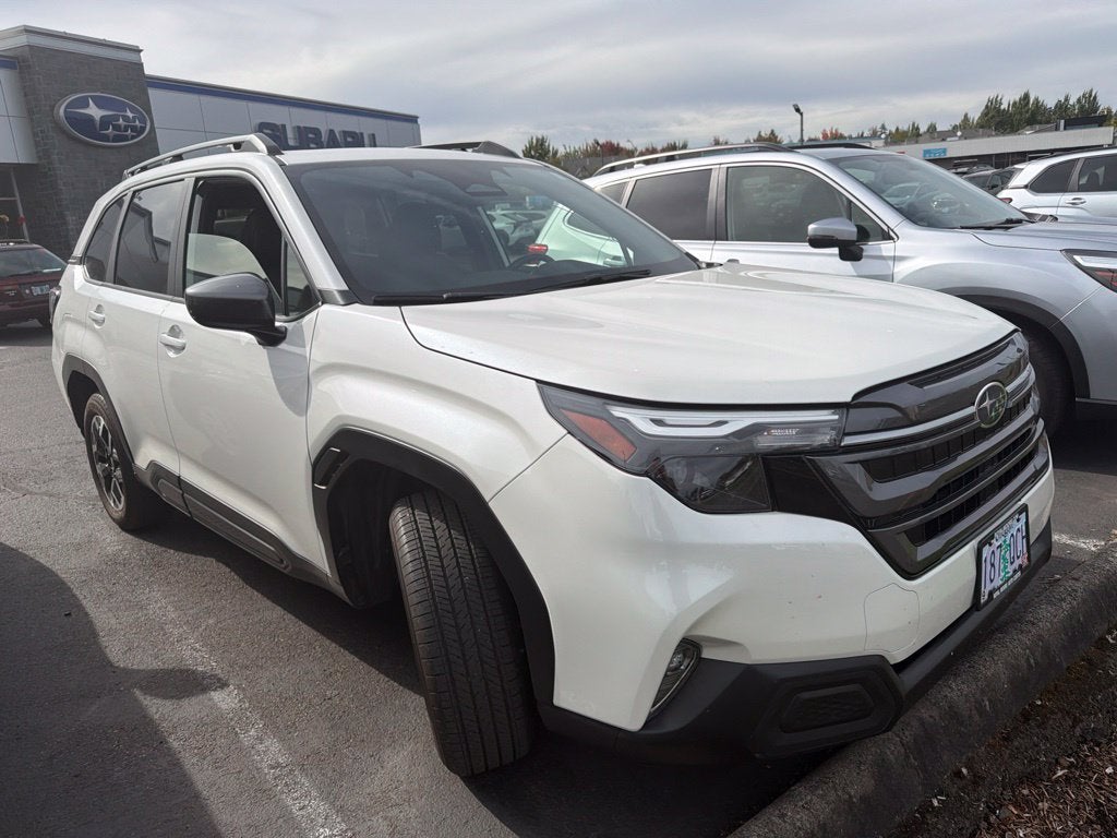 2025 Subaru Forester Premium
