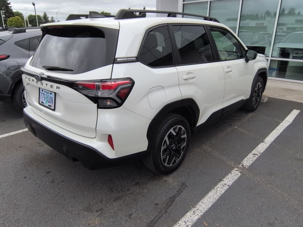 2025 Subaru Forester Premium