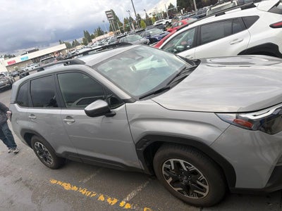 2025 Subaru Forester Premium