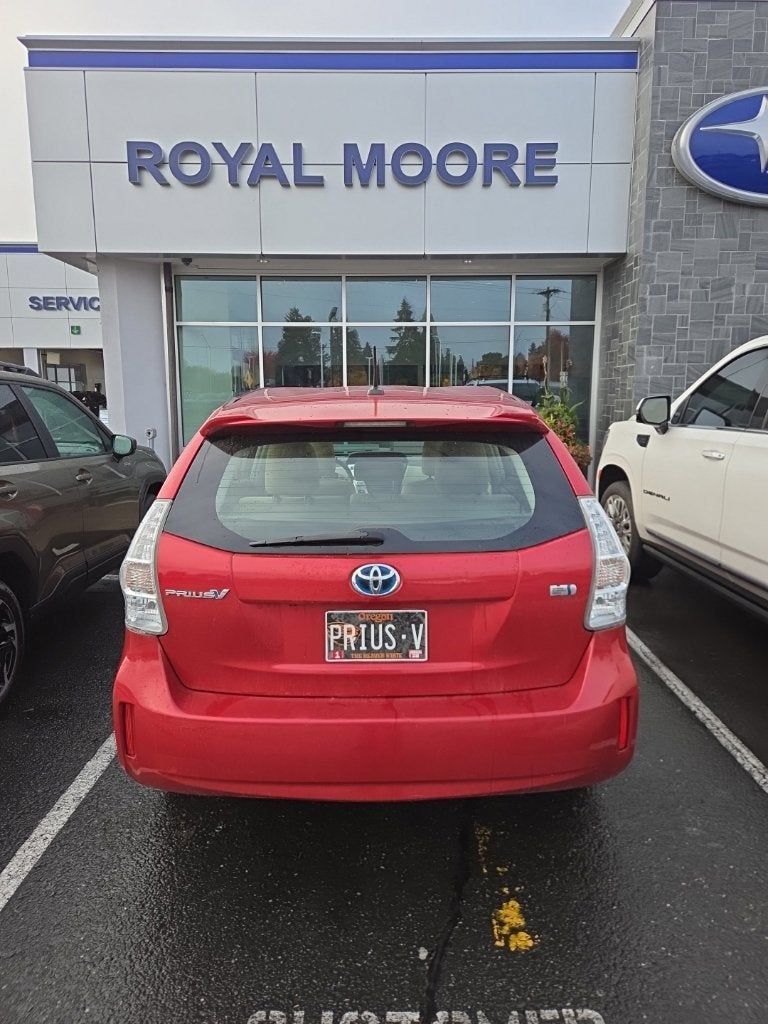 2012 Toyota Prius v Two